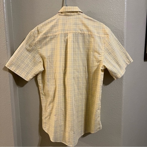 Men’s short sleeve button up shirt - Picture 2 of 5